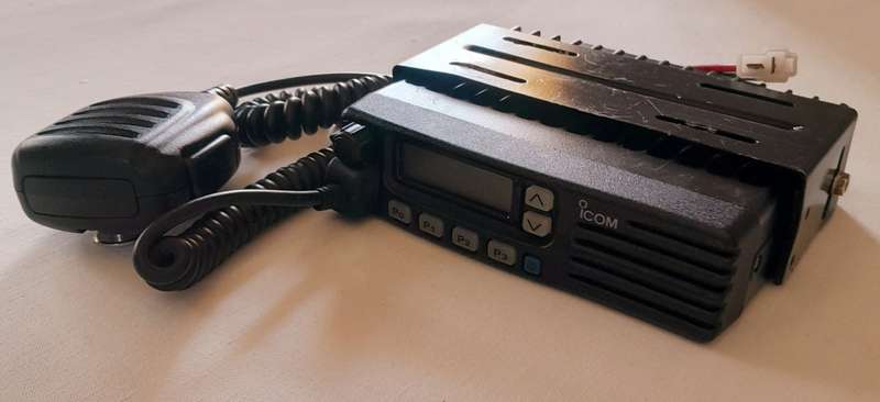 ICOM IC-F110 VHF TRANSCEIVER